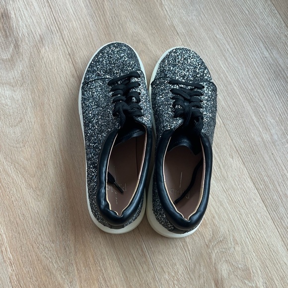 LINEA PAOLO tennis shoe — silver glitter size 11. - Picture 6 of 7